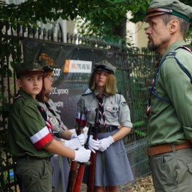 powiększ zdjęcie: Legnica uczciła 75 rocznicę Powstania Warszawskiego