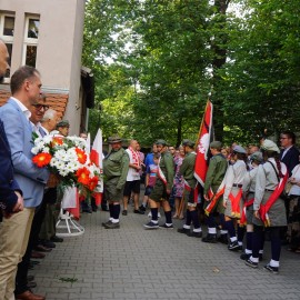 powiększ zdjęcie: Legnica uczciła 75 rocznicę Powstania Warszawskiego