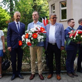 powiększ zdjęcie: Legnica uczciła 75 rocznicę Powstania Warszawskiego