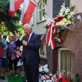 powiększ zdjęcie: Legnica uczciła 75 rocznicę Powstania Warszawskiego