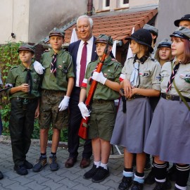 powiększ zdjęcie: Legnica uczciła 75 rocznicę Powstania Warszawskiego