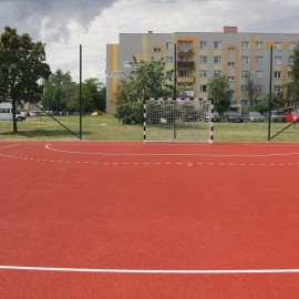 powiększ zdjęcie: LBO 2019. Na Piekarach B powstało super boisko sportowe