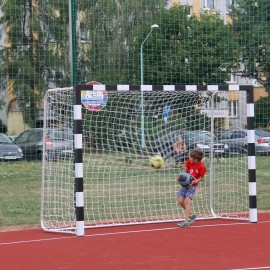 powiększ zdjęcie: LBO 2019. Na Piekarach B powstało super boisko sportowe
