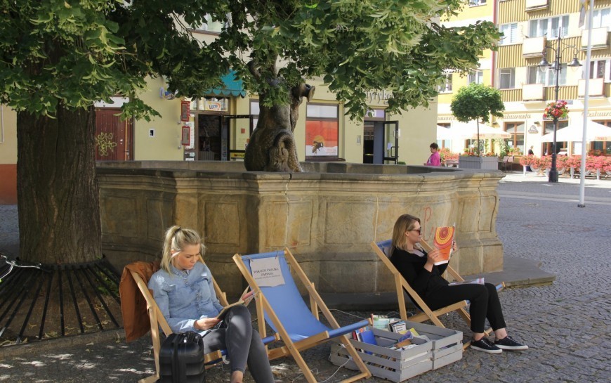 Wakacje z książką i nie tylko. W bibliotece nie będziesz się nudził