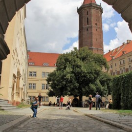 powiększ zdjęcie: Poznaliśmy tajemnice Zamku Piastowskiego i jego dawnych mieszkańców