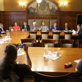 powiększ zdjęcie: Kolejne gminy przystąpiły do Legnickiego Klastra Energii Odnawialnej