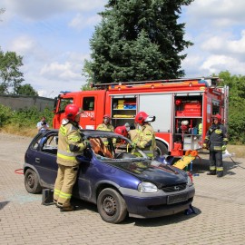 powiększ zdjęcie: Strażacy z Wuppertalu podziwiali umiejętności naszych ratowników