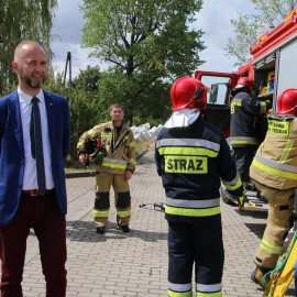 powiększ zdjęcie: Strażacy z Wuppertalu podziwiali umiejętności naszych ratowników