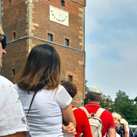 powiększ zdjęcie: Poznaliśmy dzieje legnickich zegarów na spacerze historycznym
