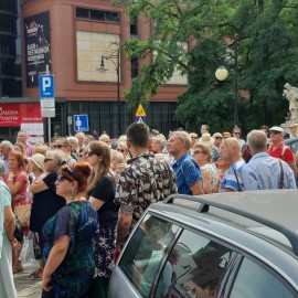 powiększ zdjęcie: Poznaliśmy dzieje legnickich zegarów na spacerze historycznym