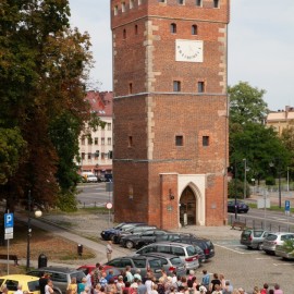 powiększ zdjęcie: Poznaliśmy dzieje legnickich zegarów na spacerze historycznym