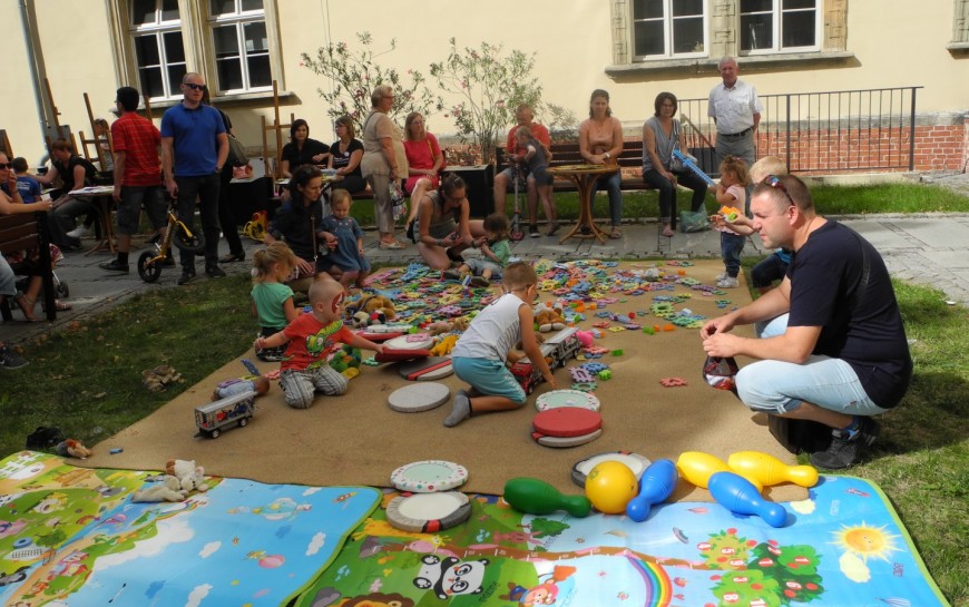 Twórczo, rodzinnie i ekologicznie, czyli żegnamy wakacje z Galerią Sztuki