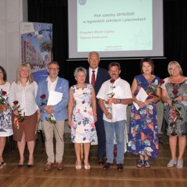 powiększ zdjęcie: W poniedziałek inauguracja nowego roku szkolnego