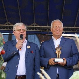 powiększ zdjęcie: Barwne i smakowite święto legnickich działkowców i pszczelarzy