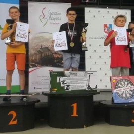 Legniccy młodzi szachiści znowu triumfują. Gratulujemy