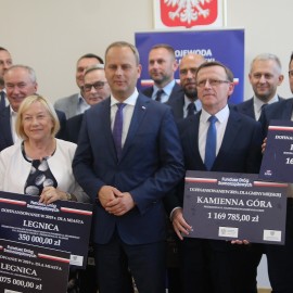 powiększ zdjęcie: Mamy dodatkowe pieniądze na drogi