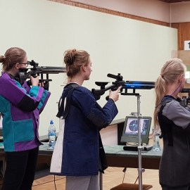 Legniccy strzelcy wystrzelali worek medali na mistrzostwach kraju. Gratulujemy
