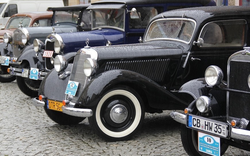 Przyjdź w niedzielę na Rynek i podziwiaj zabytkowe automobile