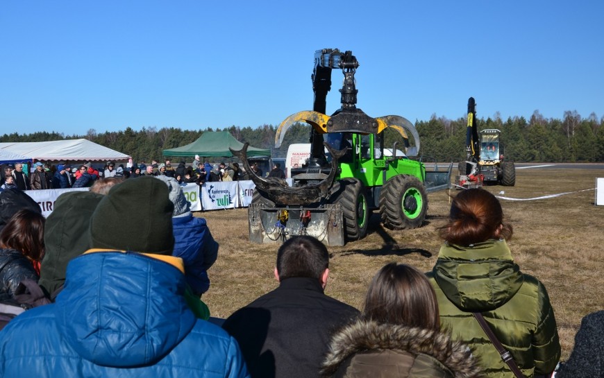 Świat maszyn leśnych w Legnicy. Zobacz w sobotę co potrafią