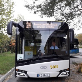 powiększ zdjęcie: Legnica testuje elektryczny autobus. Sprawdź, jak się nim jeździ