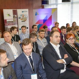 powiększ zdjęcie: Legnickie Dni Smart City. Debata o zarządzaniu ruchem miejskim