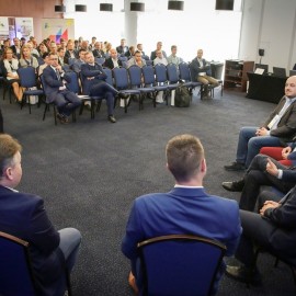powiększ zdjęcie: Legnickie Dni Smart City. Debata o zarządzaniu ruchem miejskim