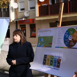 powiększ zdjęcie: Zrywania z plastikiem ciąg dalszy. Zamiast foliówek woreczki z firanek