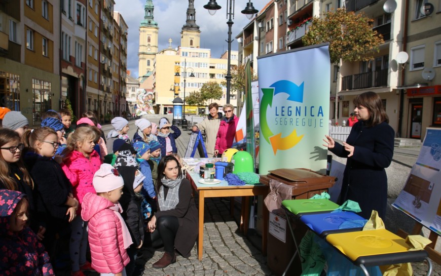 Zrywania z plastikiem ciąg dalszy. Zamiast foliówek woreczki z firanek