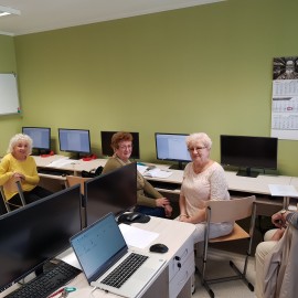 powiększ zdjęcie: Centrum Integracji Społecznej na Kartuzach oficjalnie otwarte