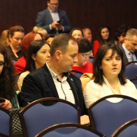 powiększ zdjęcie: Jak skutecznie poradzić sobie ze śmieciami? Odpowiedzi szukano w Legnicy