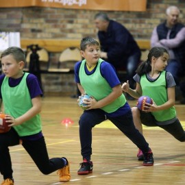 powiększ zdjęcie: W Zdrowej Legnicy trenują całe rodziny. Czekamy na Ciebie