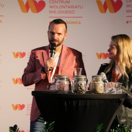 powiększ zdjęcie: I Regionalne Forum Wolontariatu w Legnicy. Pozytywna energia i satysfakcja