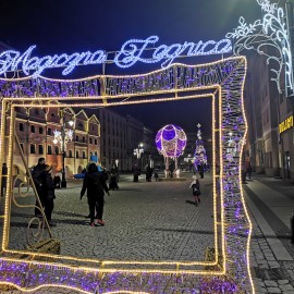 powiększ zdjęcie: Legnica świeci najpiękniej na Dolnym Śląsku. Teraz wygrajmy w kraju