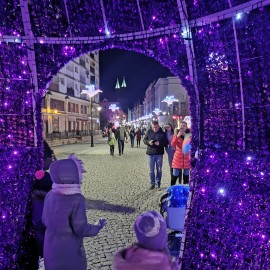 powiększ zdjęcie: Legnica świeci najpiękniej na Dolnym Śląsku. Teraz wygrajmy w kraju