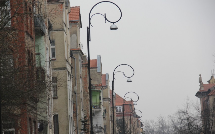 Kolejne nowe i energooszczędne latarnie już oświetlają Tarninów