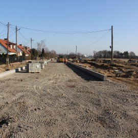 powiększ zdjęcie: Dobra pogoda sprzyja wykonawcom przebudowy ulicy Szczytnickiej