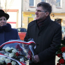 powiększ zdjęcie: W rocznicę pierwszej deportacji uczciliśmy ofiary Sybiru