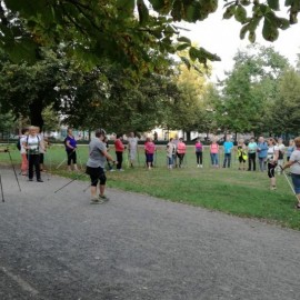 Chodzę z kijkami bo lubię. Starujemy już w poniedziałek