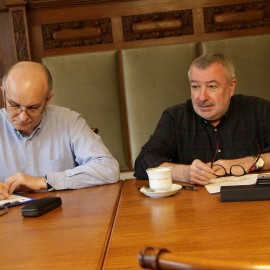 powiększ zdjęcie: W Legnicy zebrał się sztab kryzysowy