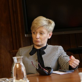 powiększ zdjęcie: W Legnicy zebrał się sztab kryzysowy