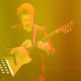 powiększ zdjęcie: Wspaniały koncert dla legniczanek, wielka wymianka i pokaz mody