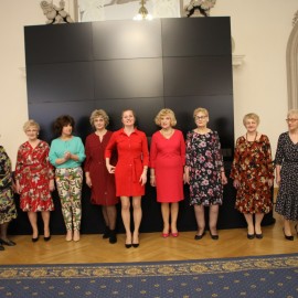 powiększ zdjęcie: Wspaniały koncert dla legniczanek, wielka wymianka i pokaz mody