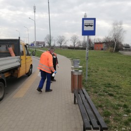 powiększ zdjęcie: Dezynfekcja przystanków i autobusów