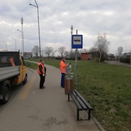 powiększ zdjęcie: Dezynfekcja przystanków i autobusów