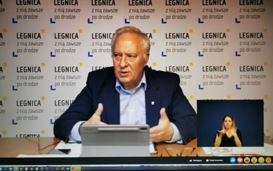 Prezydent Legnicy i szef sanepidu odpowiadali na pytania legniczan