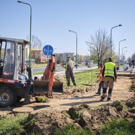 powiększ zdjęcie: Na osiedlu Piekary powstają nowe ścieżki rowerowe