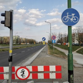powiększ zdjęcie: Na osiedlu Piekary powstają nowe ścieżki rowerowe