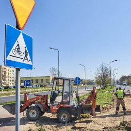 powiększ zdjęcie: Na osiedlu Piekary powstają nowe ścieżki rowerowe