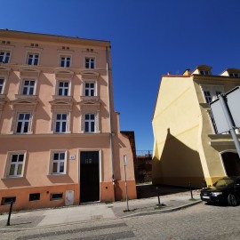 powiększ zdjęcie: Kolejne kamienice na ul. Henryka Pobożnego odzyskały blask