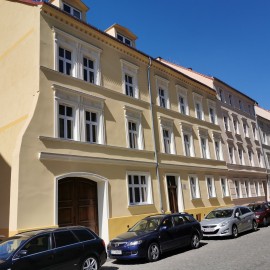 powiększ zdjęcie: Kolejne kamienice na ul. Henryka Pobożnego odzyskały blask